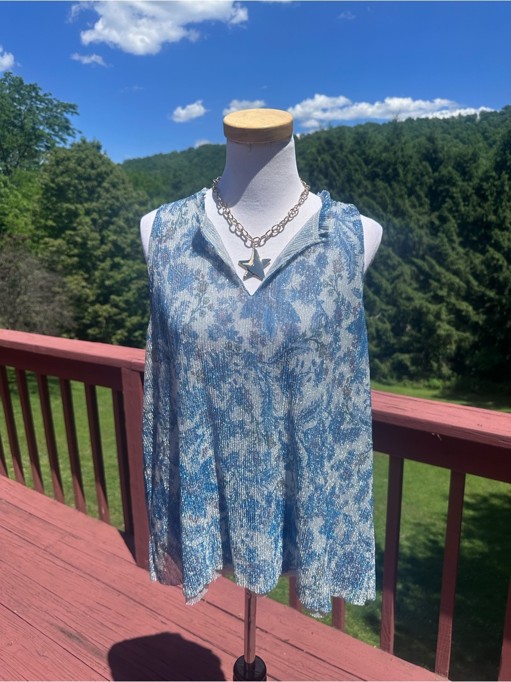 Anthropologie Sparkle Blue Floral Sleeveless V-Neck Tank